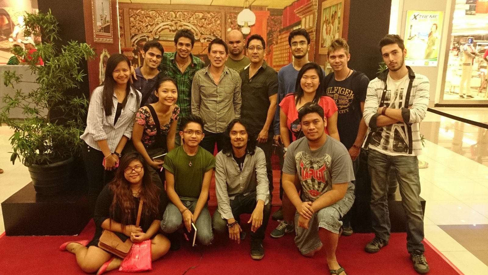 Abraham Lincoln Lim with students, director Brillante Mendoza, Cebu, Philippines 2013
